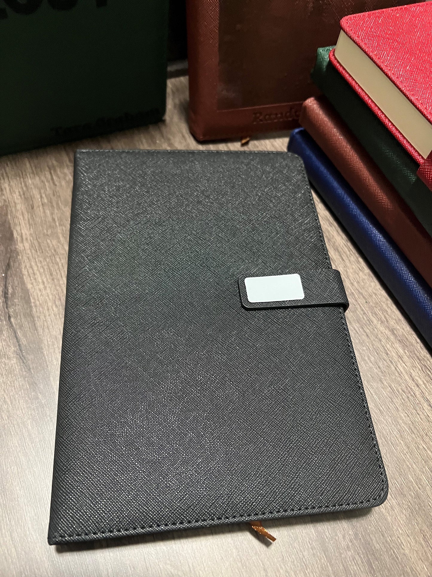 Journal en cuir personnalisé avec stylo d'assistant administratif